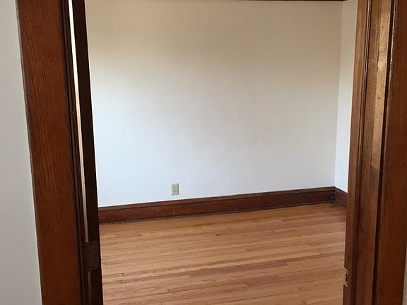 2nd image of 4449 W Dickens Ave