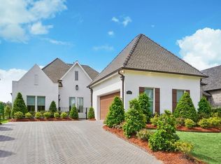533 N Corniche Du Lac, Covington, LA 70433