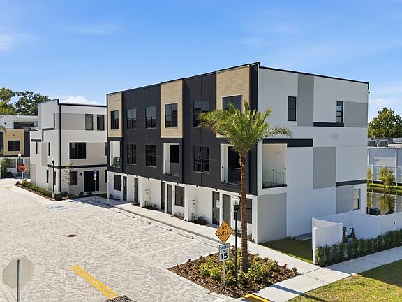 3rd image of 4352 FONTANAROSA VILLAGE COURT
