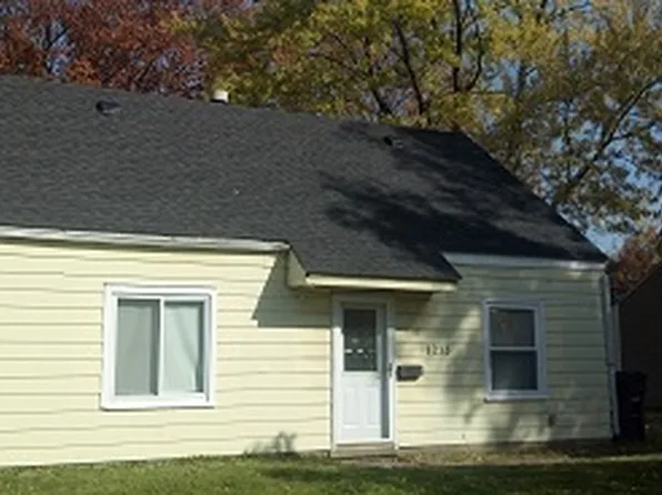 1235 Anderson Rd, Cuyahoga Falls, OH 44221