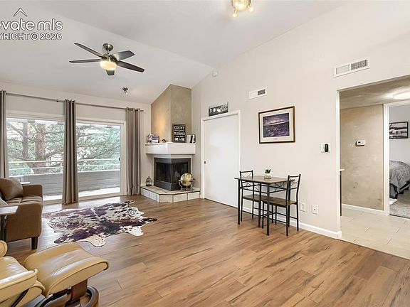 5th image of 974 Acapulco Ct