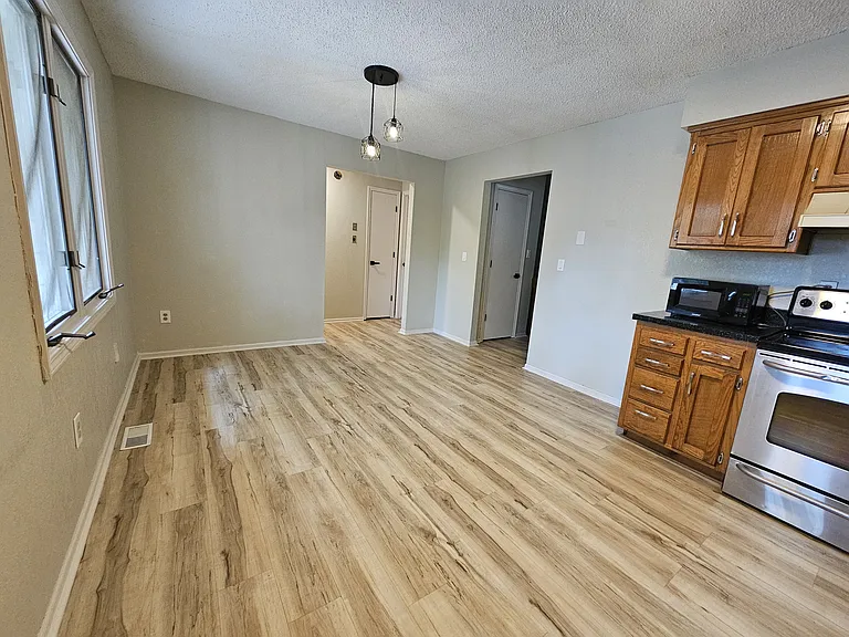 602 SW Parkwood Dr #602 — Photo 6