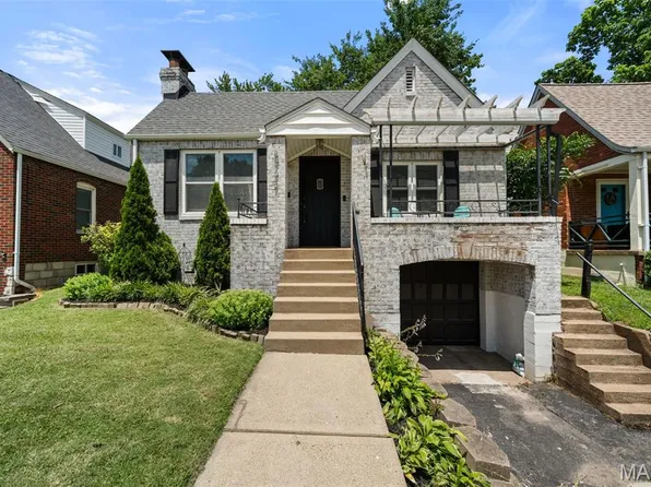 8777 Bridgeport Ave, Saint Louis, MO 63144