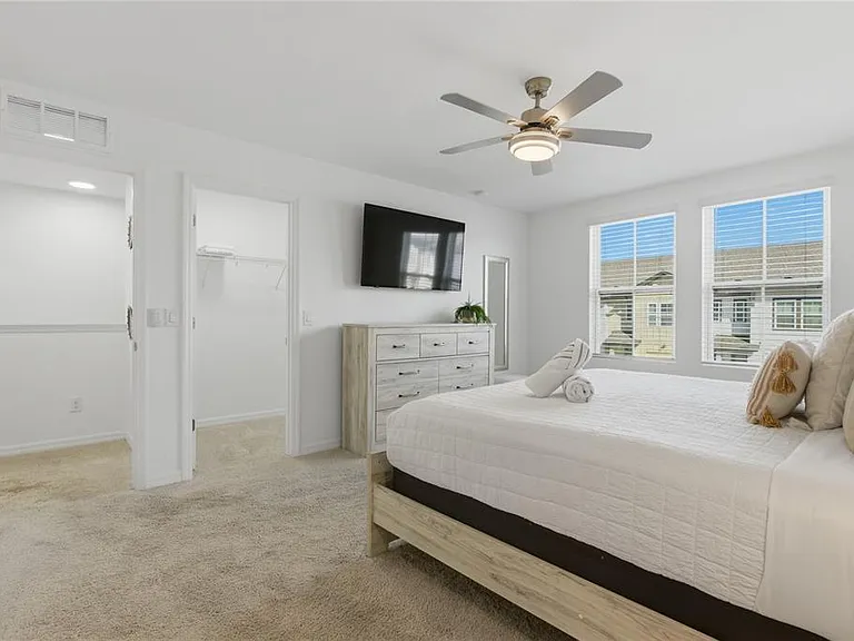 710 Longboat Dr — Photo 28