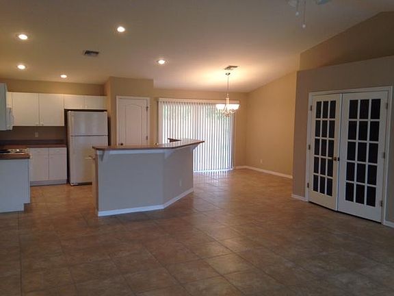 2nd image of 1137 SW 25th St