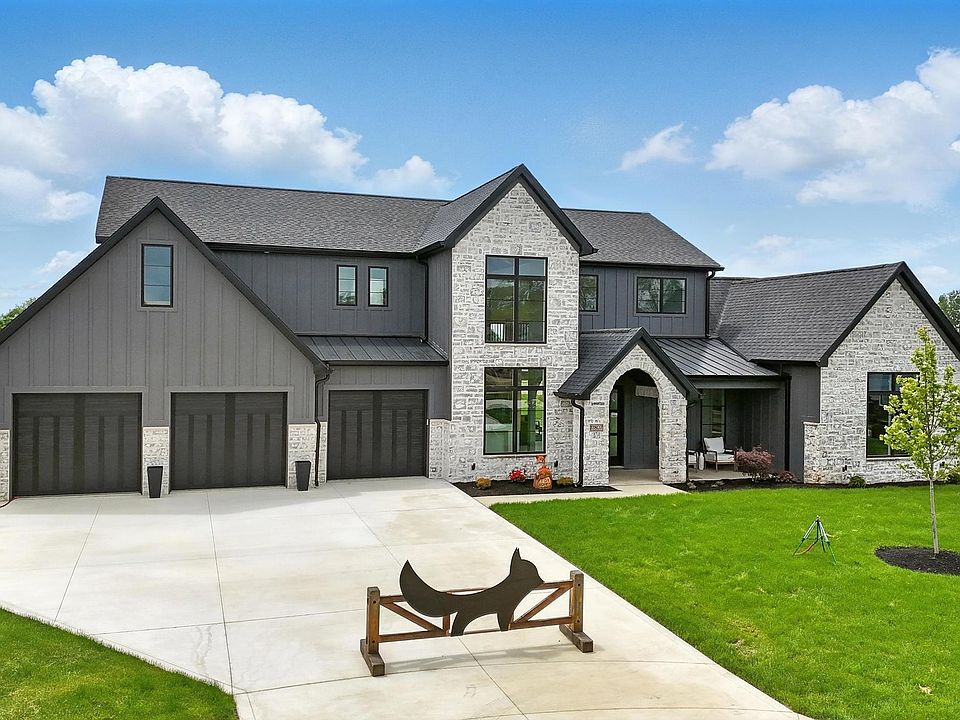 17807 Milazzo Cv, Huntertown, IN 46748 | MLS #202520170 | Zillow