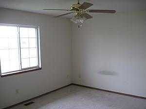 4th image of 11606 W Central Park St
