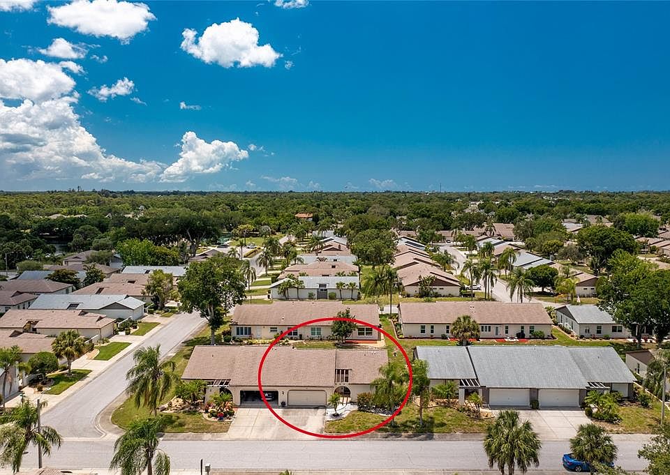 1st image of 588 Foxwood Blvd