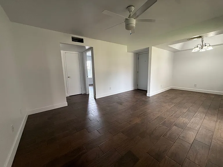 10610 S 48th St #1073 — Photo 3