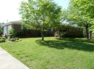 130 Gardner Ln, Powell, TN 37849