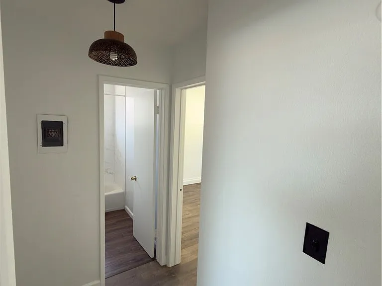 1023 W 19th St #4 — Photo 23