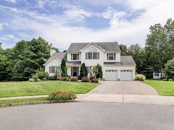 2nd image of 1766 Calico Ln
