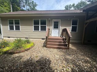 221 Indian Ridge Trl, Hendersonville, NC 28739