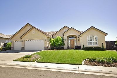 1st image of 413 Malaga Ct