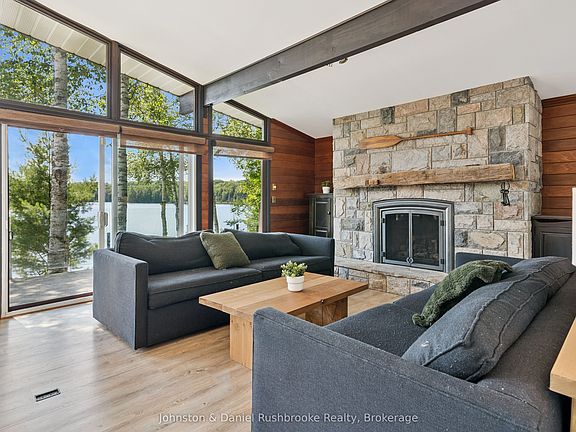 4th image of 842 Emsdale Lake Rd