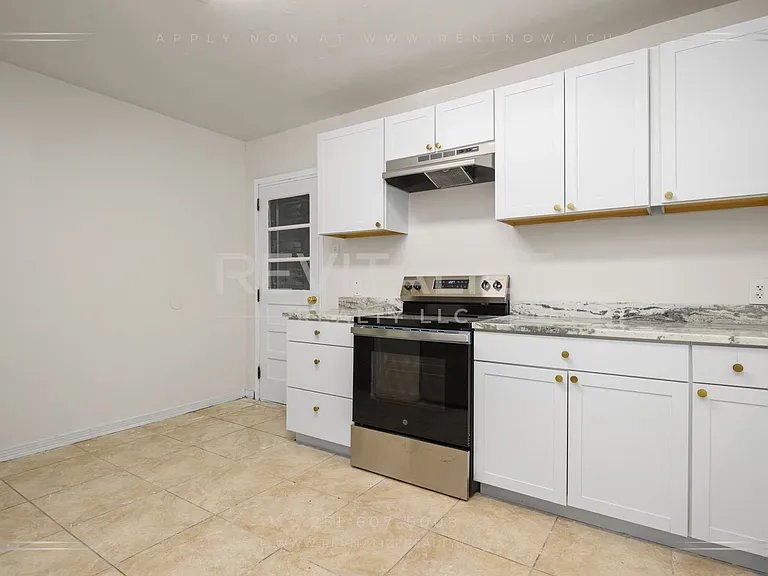 2505 Robin Hood Dr — Photo 23