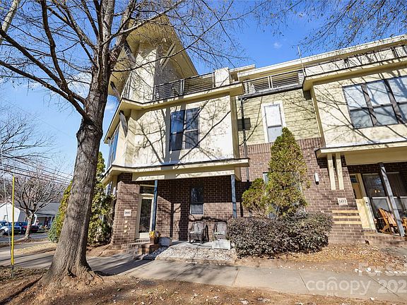 3rd image of 3405 Spencer St