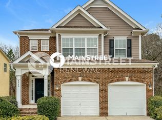 8946 Crestview Cir, Union City, GA 30291