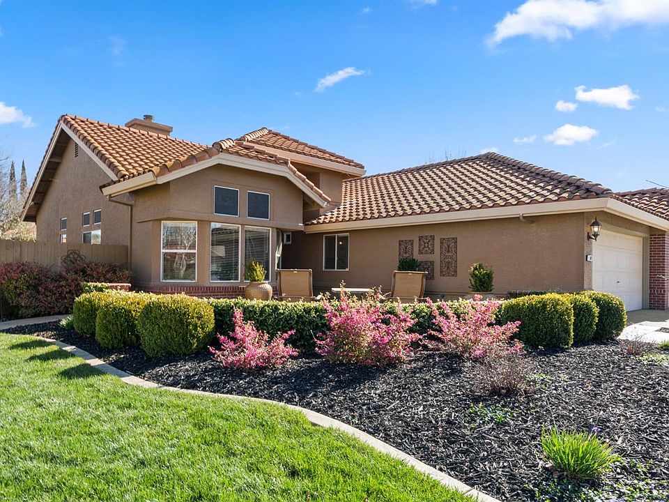 2nd image of 107 Tindal Way