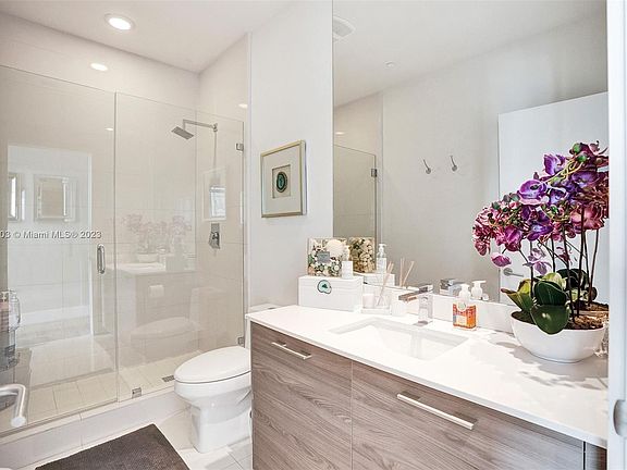 4th image of 1300 S Miami Ave #0000