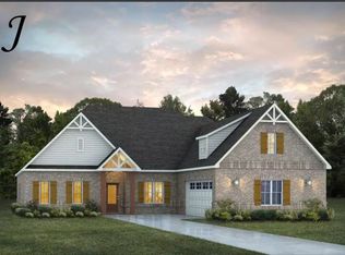 1752 Cannongate Dr, Opelika, AL 36801