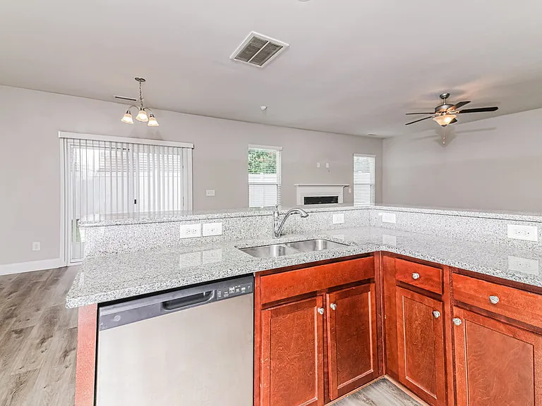 3600 Sunbright Ln — Photo 8