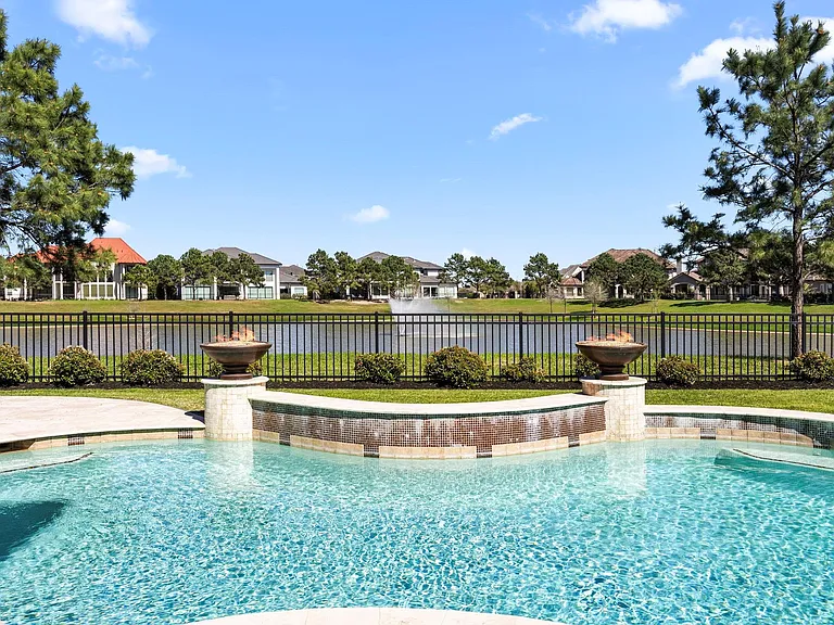 11418 Lago Verde Dr — Photo 48