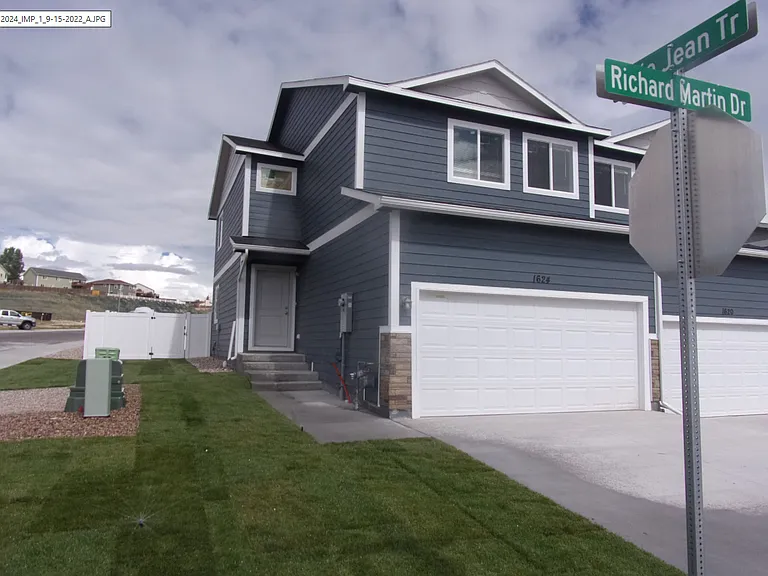 1624 Richard Martin Dr — Photo 1