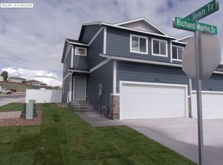 1624 Richard Martin Dr, Cheyenne, WY 82007
