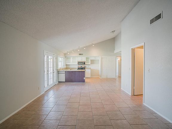 5th image of 3934 W Windrose Dr