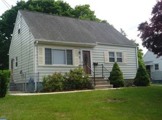 89 Armour Ave, Hamilton, NJ 08619