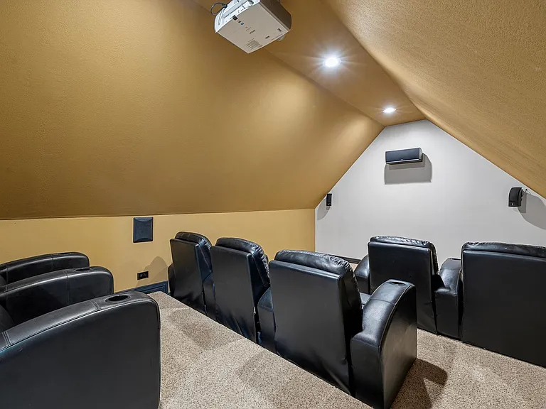 7030 Flagstone Cir — Photo 36