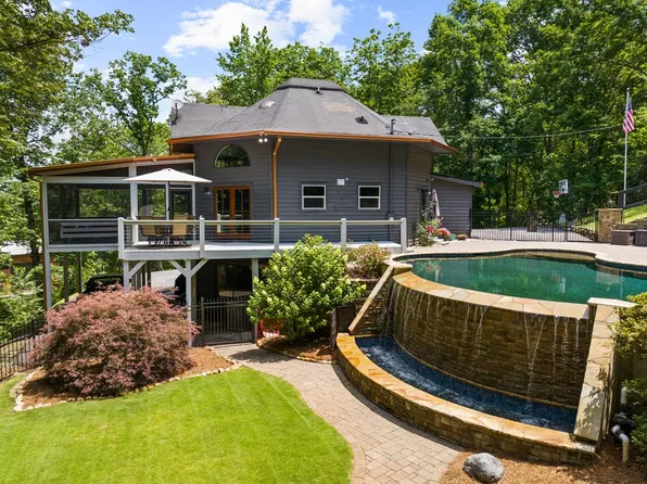 74 Valley Dr, Ellijay, GA 30536