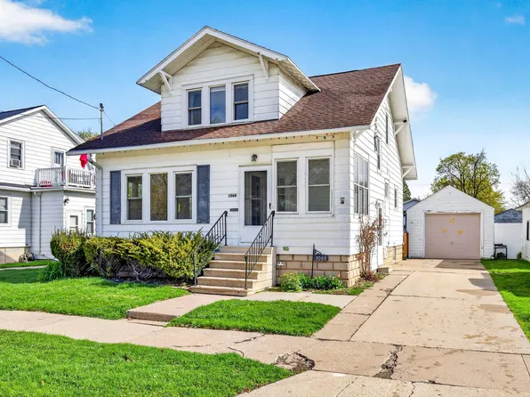1068 Caroline St, Green Bay, WI 54303