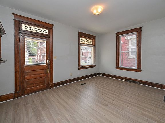 5th image of 2325 Rohs St