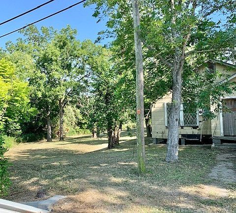 3rd image of 517 Franklin St
