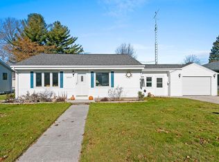 2514 37th St, Two Rivers, WI 54241