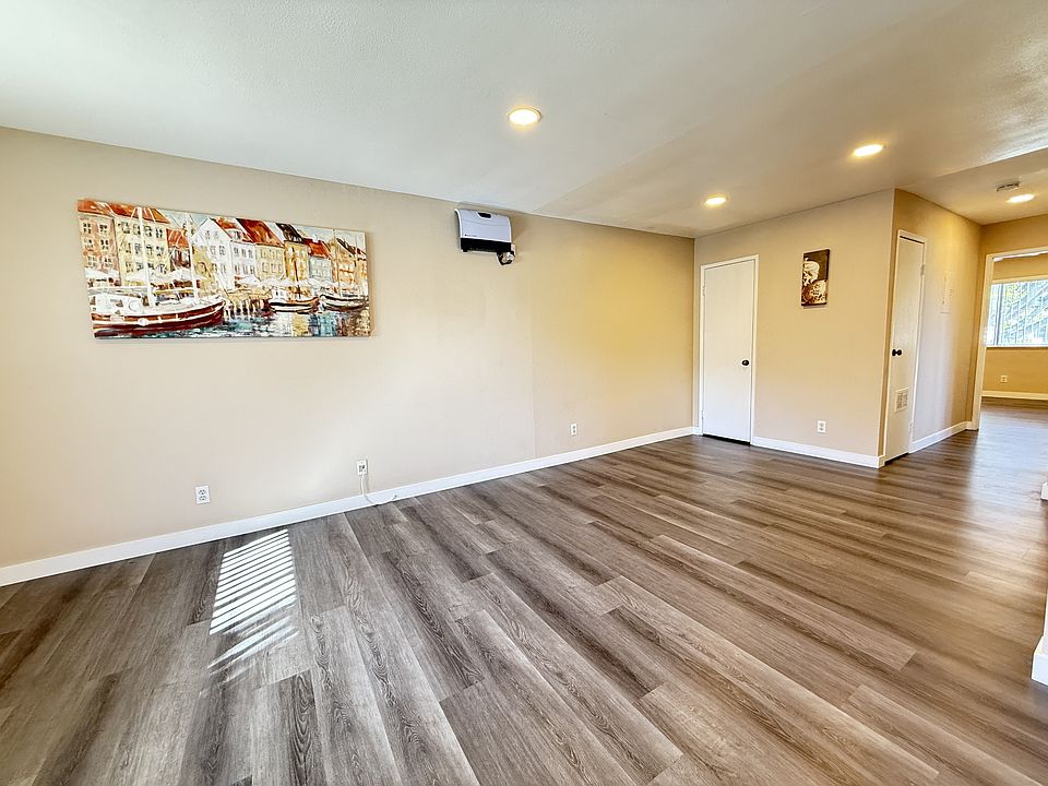 1st image of 2690 Anchor Ave