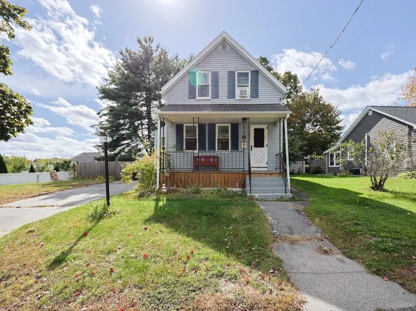 94 Briggs St, Taunton, MA 02780