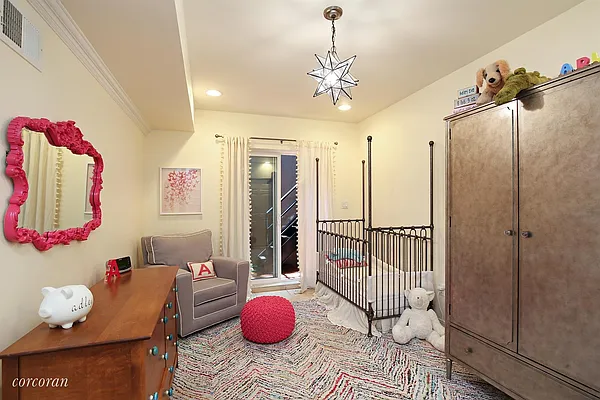 Sold by Corcoran | media 16