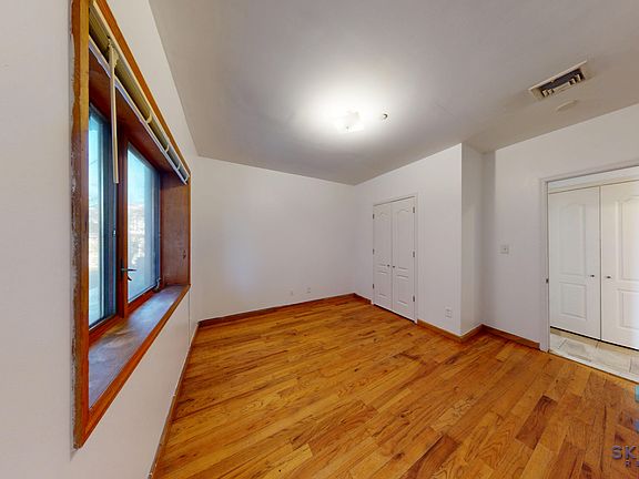 4th image of 544 Brooklyn Ave #2E