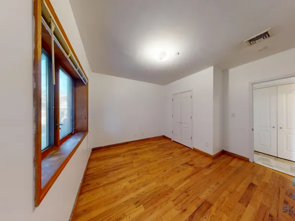 542 Brooklyn Avenue image 11 of 18