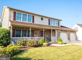 5025 Inverness Dr, Mechanicsburg, PA 17050
