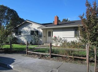933 Jack London Dr, Santa Rosa, CA 95409