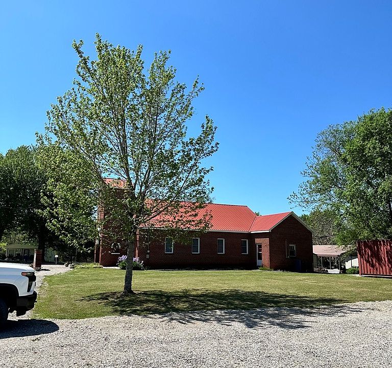 2nd image of 206 Rose Rd