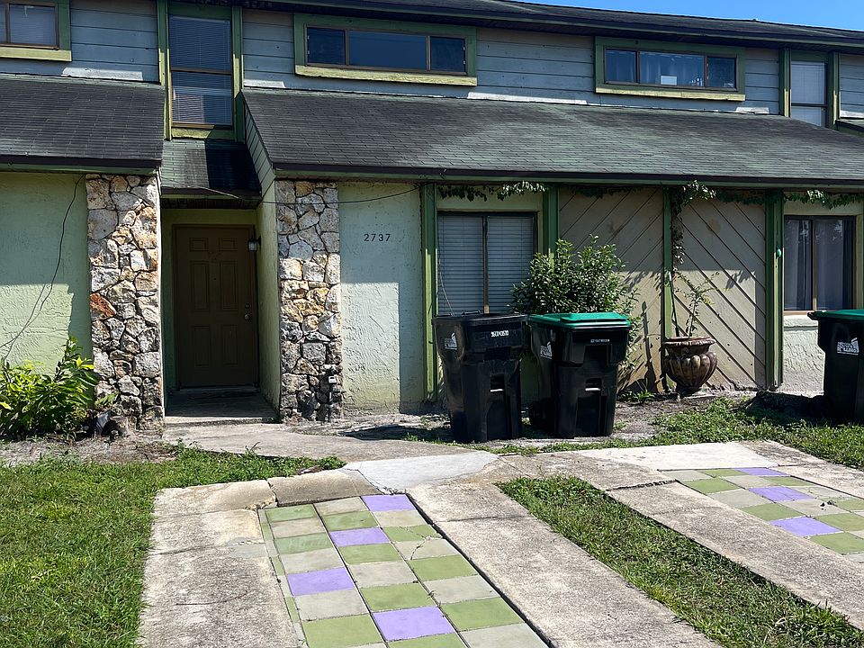 1st image of 2737 Hunt Club Ln #2737