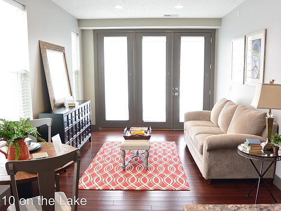4th image of 1011 N 192nd Ct APT 135