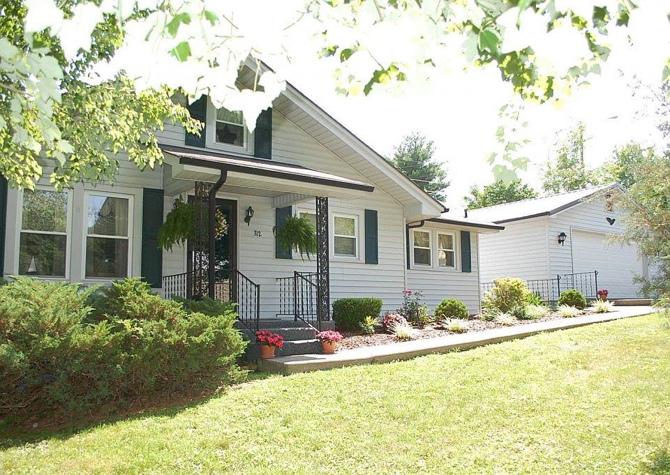 1st image of 312 Oakland Dr