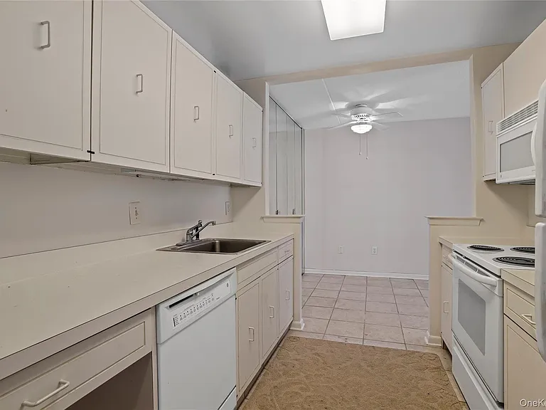 200 High Point Dr #302 — Photo 13