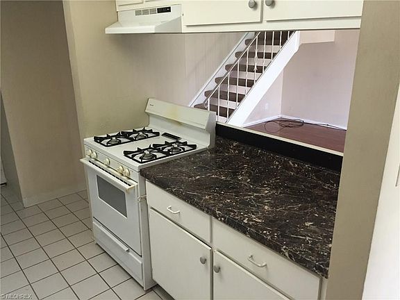 3rd image of 8078 Puritan Dr #58C